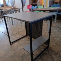 Стол компьютерный в стиле Лофт, с экраном. Школьные парты регулируемые. Парты для школы, образовательного центра. Ученические парты с экраном на металлическом каркасе. Производитель Фабрика мебели ЛЕОНИД в Челябинске - leonid74.ru
